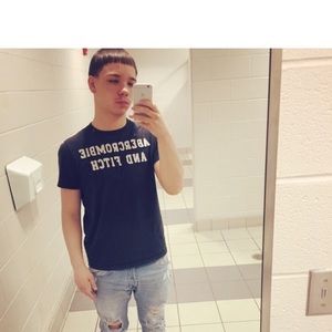 Meet your Posher, Julio